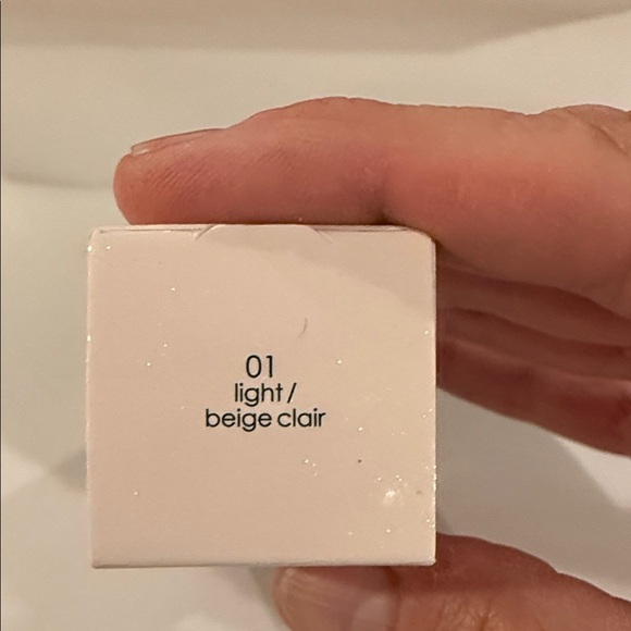 NIB•Natasha Denona Face Glow Cream Shimmer - Shade 01 Light/Beige Clair - Picture 2 of 2